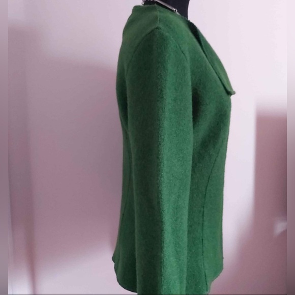 100% Wool Grass Green Blazer with Silver Buttons - Picture 4 of 6